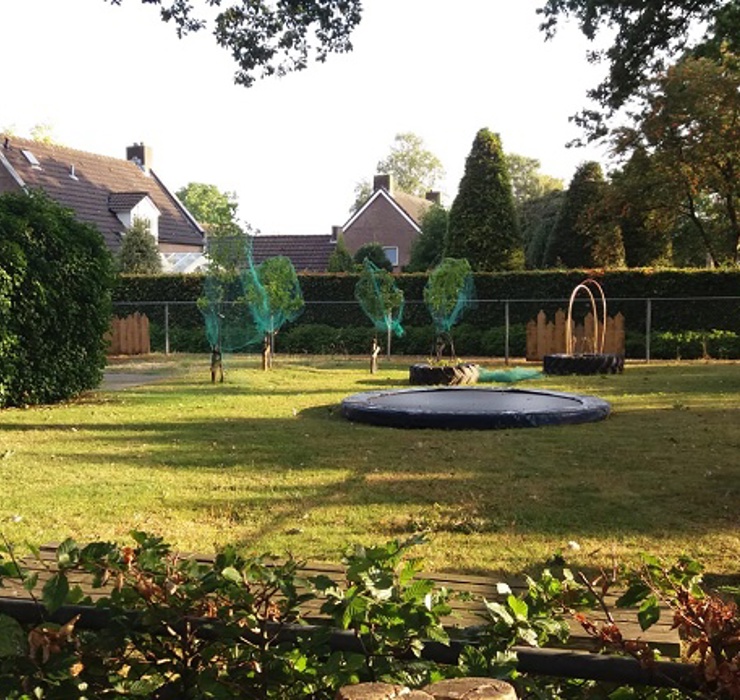 Eigen afgesloten buitenruimte_kdv Kiekeboe.jpg