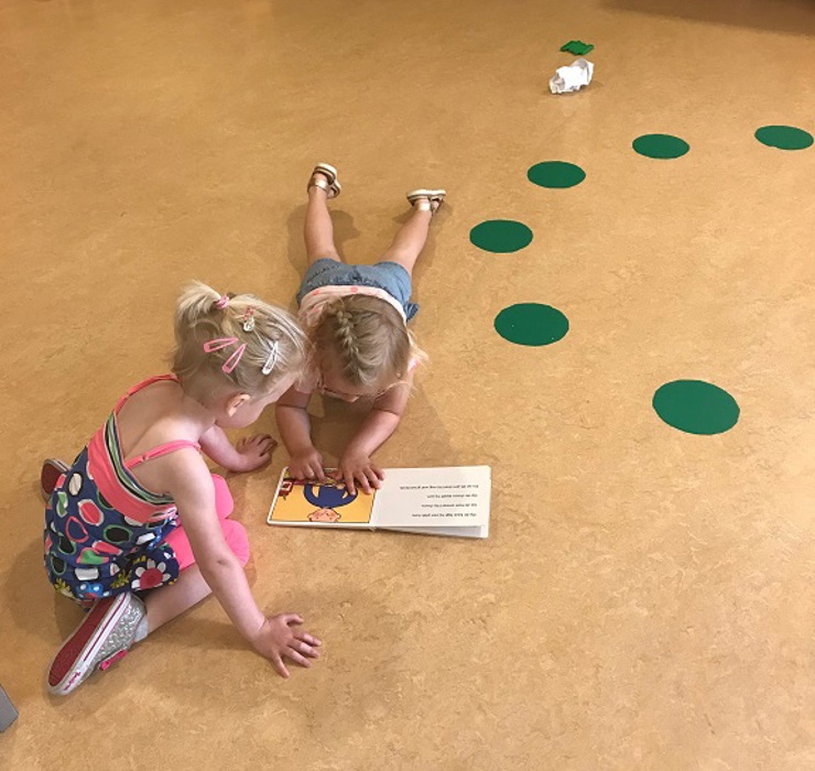 binnen_boekje lezen.jpg