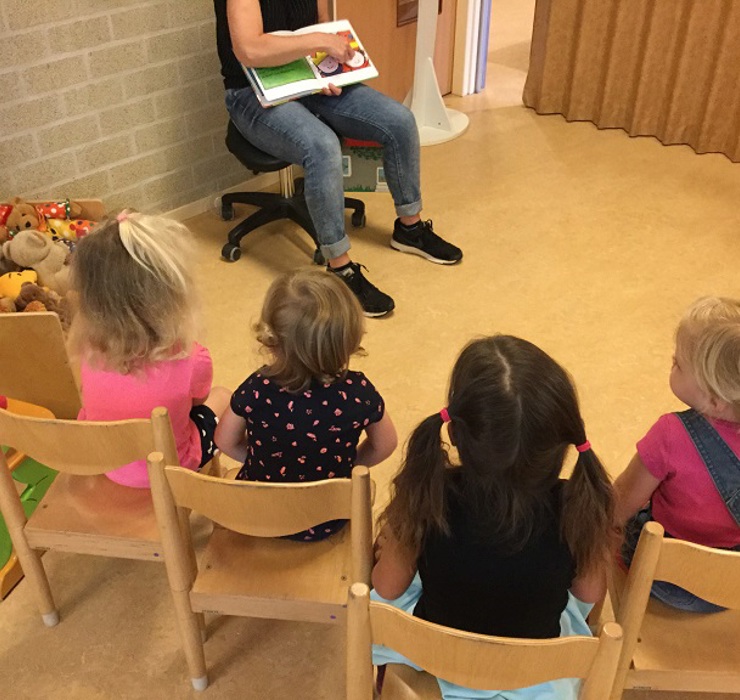 binnen_voorlezen.jpg