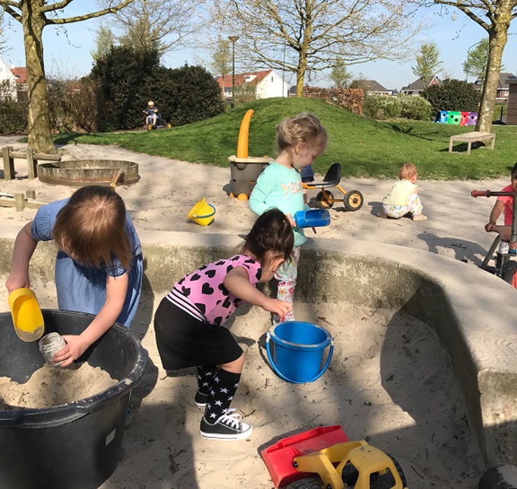 buiten_zandbak.jpg