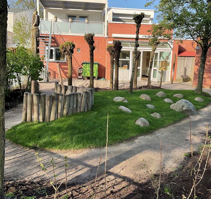 Spring Okapi Kinderdagverblijf Buitenruimte 1