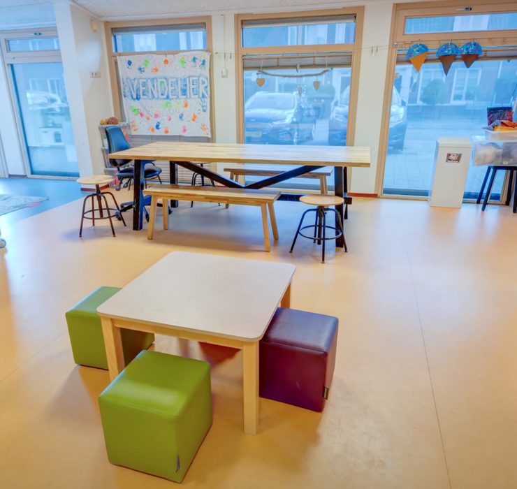 Dagopvang, Peuter En BSO De Vendelier Brandevoort, BSO, Tafels