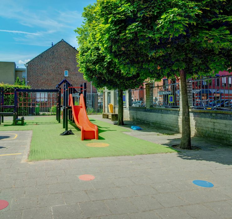 Peuteropvang Duizendpoot Blerick Spring Kinderopvang Buiten