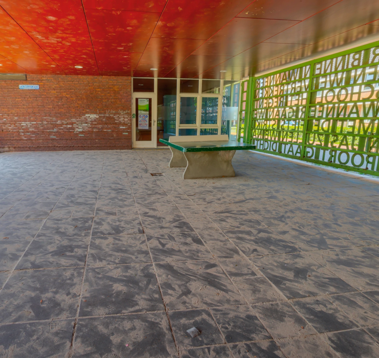 Buiten Schoolplein Vuurvogel