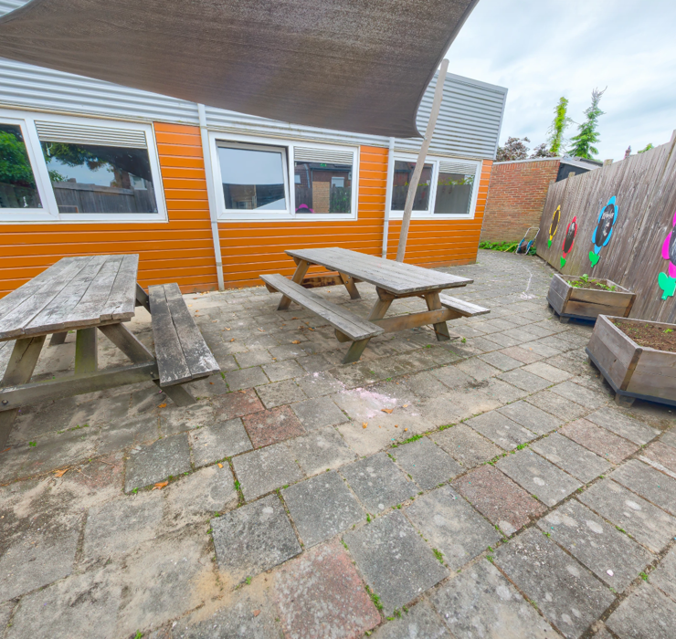 Peuteropvang En Bso 'T Zunneke Tegelen, Buiten